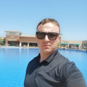 Meet your Posher, Aroldas